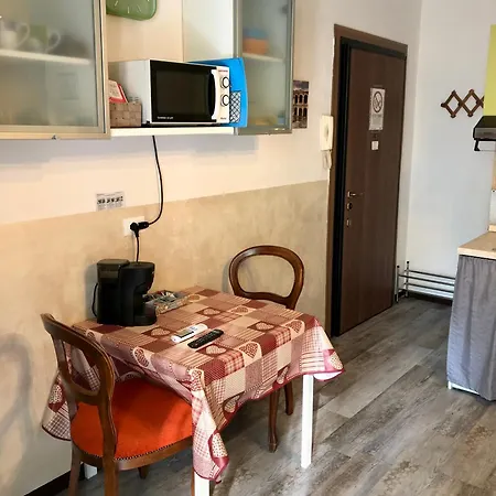 Lägenhet Appartamento Verona